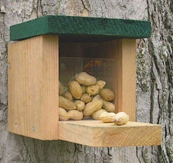 Squirrel Feeder Munch Box